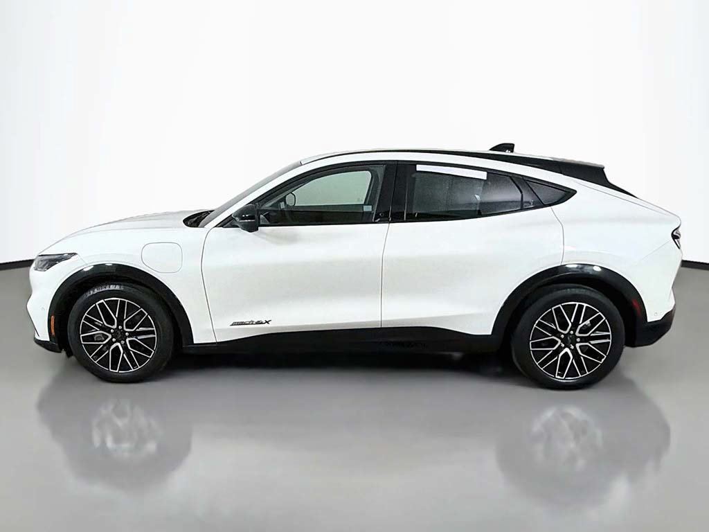 Used 2024 Ford Mustang Mach-E Premium AWD/4WD image 16