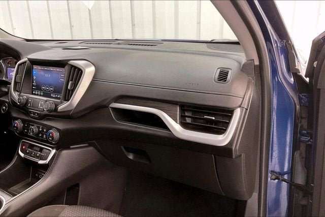 Certified 2023 GMC Terrain SLE w/ Driver Convenience Package image 17