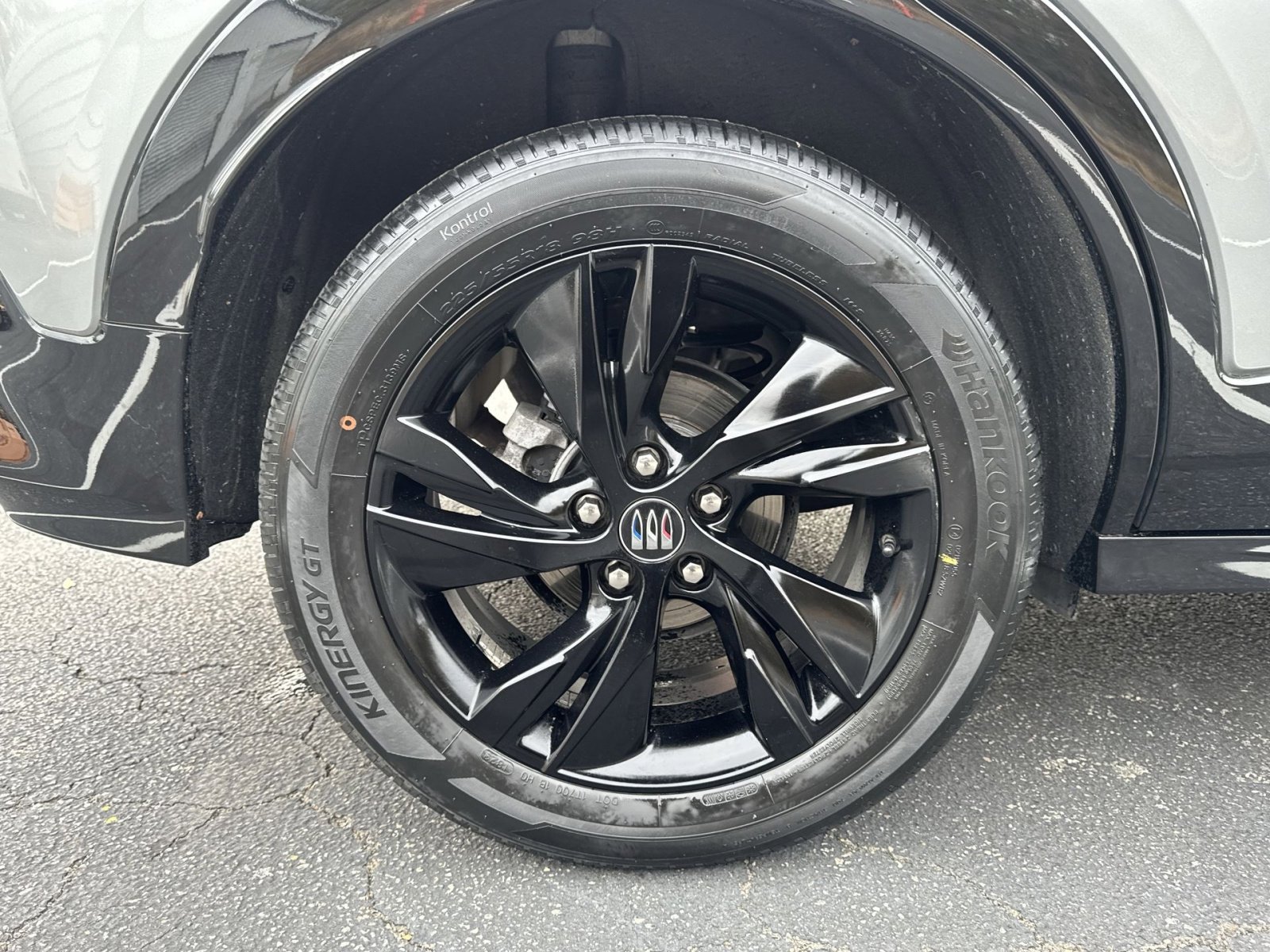 Used 2024 Buick Encore GX Sport Touring image 29