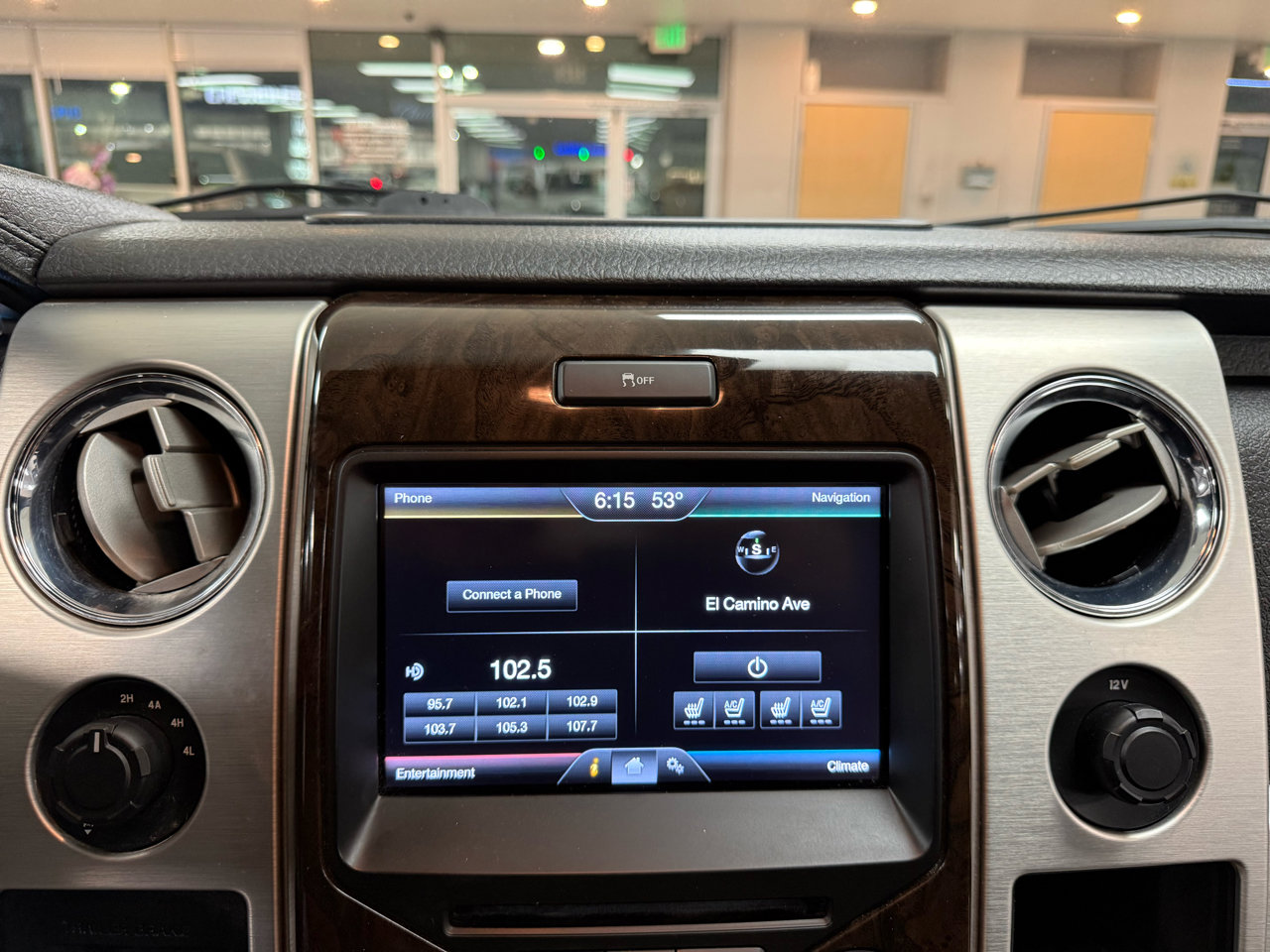 Used 2014 Ford F150 Platinum image 17