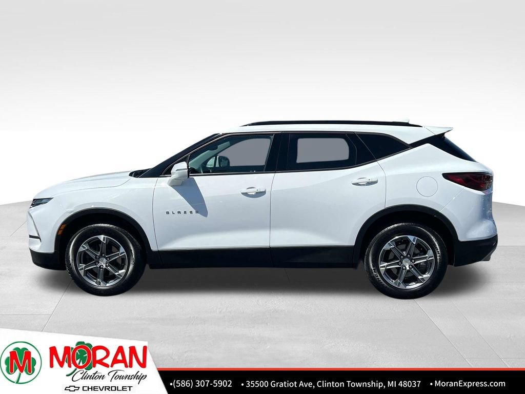 Certified 2024 Chevrolet Blazer LT FWD image 3