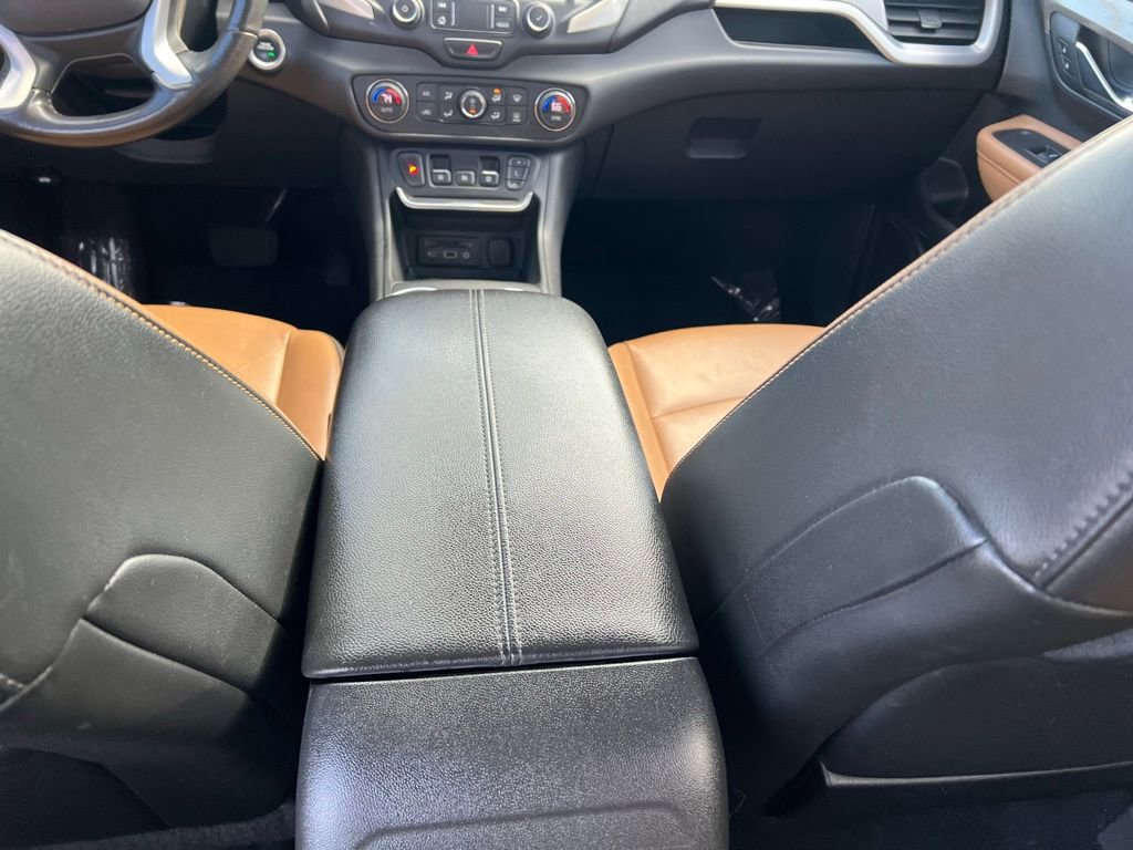 Used 2020 GMC Terrain SLT w/ Preferred Package image 19