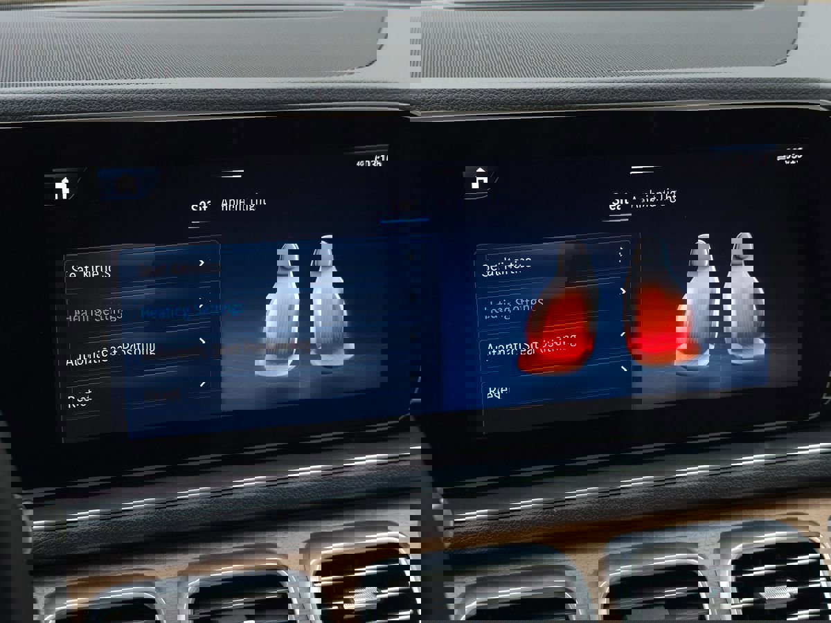 Used 2024 Mercedes-Benz GLE 350 4MATIC SUV image 53