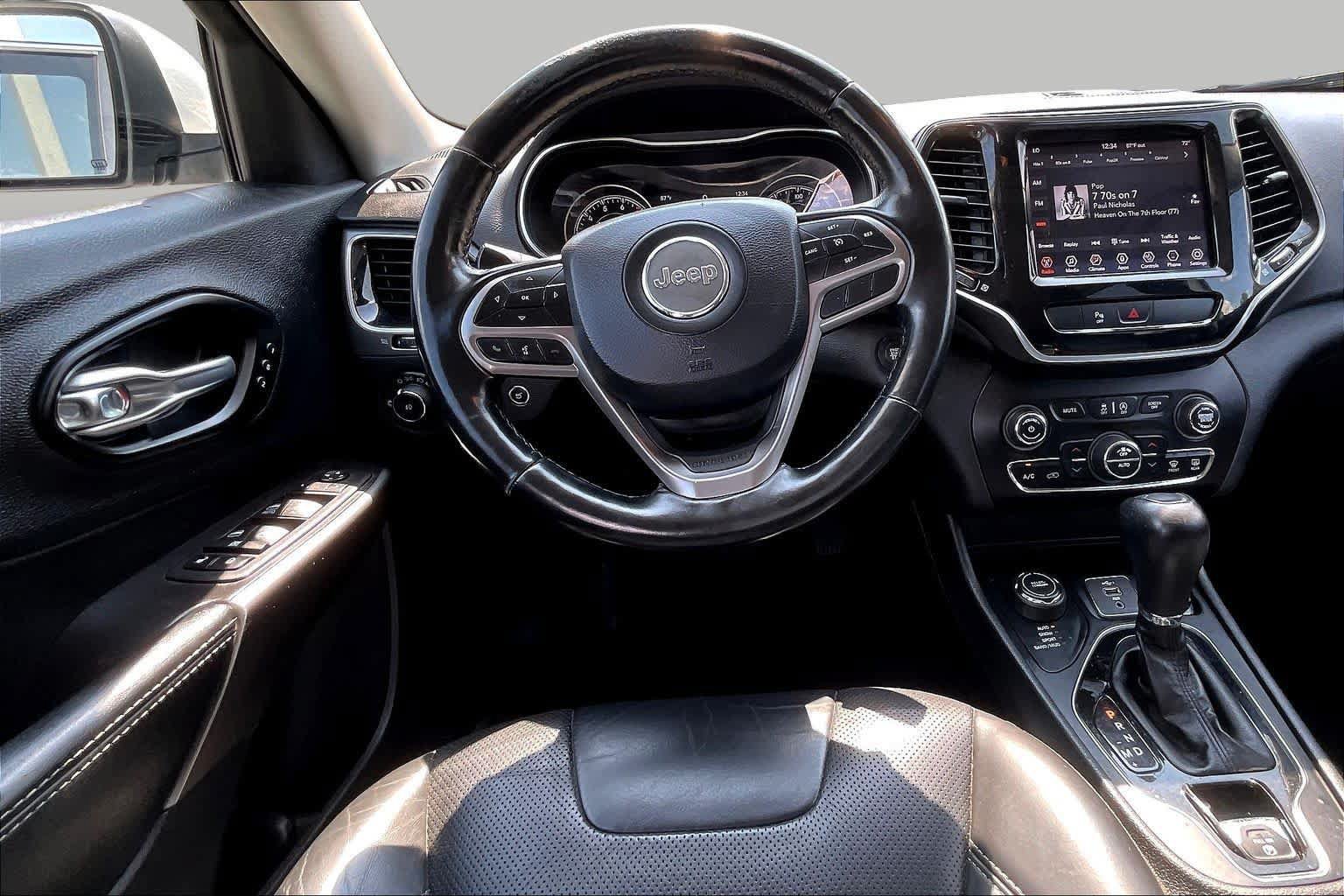 Used 2020 Jeep Cherokee Limited AWD/4WD image 5