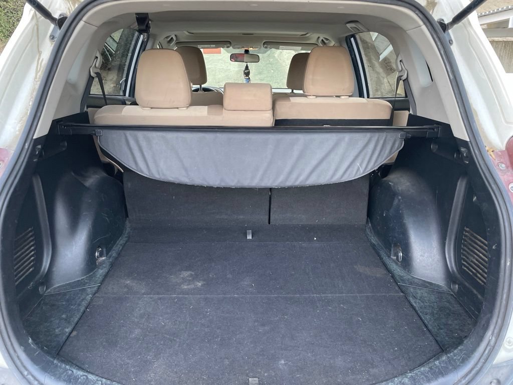 Used 2014 Toyota RAV4 XLE FWD image 11