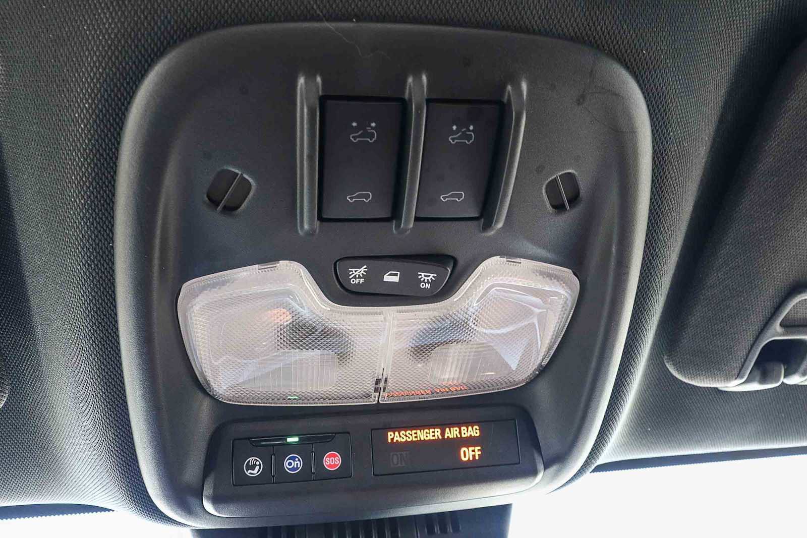 Used 2023 GMC Canyon AT4 w/ AT4 Premium Package image 28