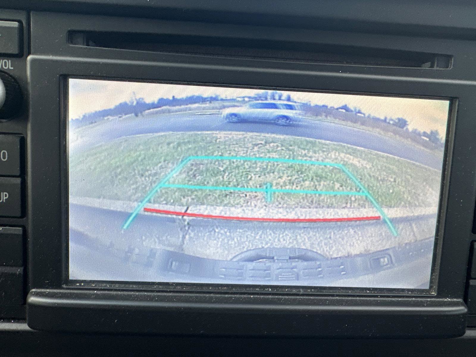 Used 2017 Toyota Tacoma SR image 8