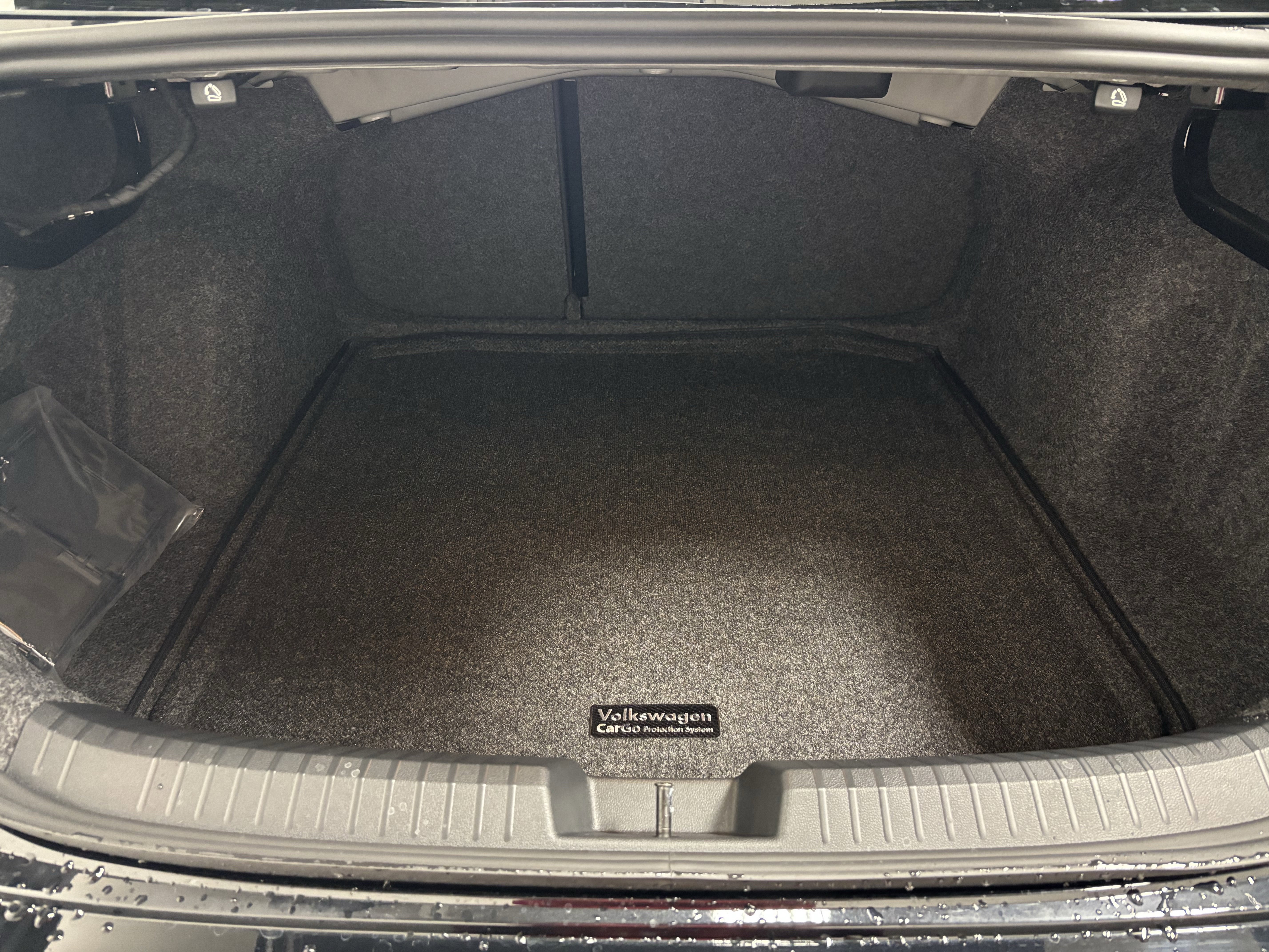 New 2026 Volkswagen Jetta SEL image 17