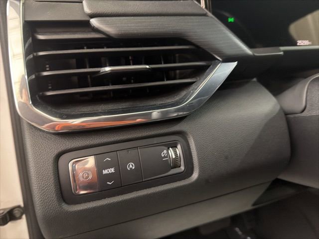 Used 2025 GMC Acadia Elevation image 20