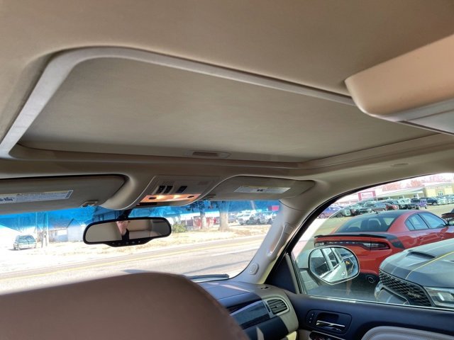 Used 2012 GMC Yukon XL Denali image 7