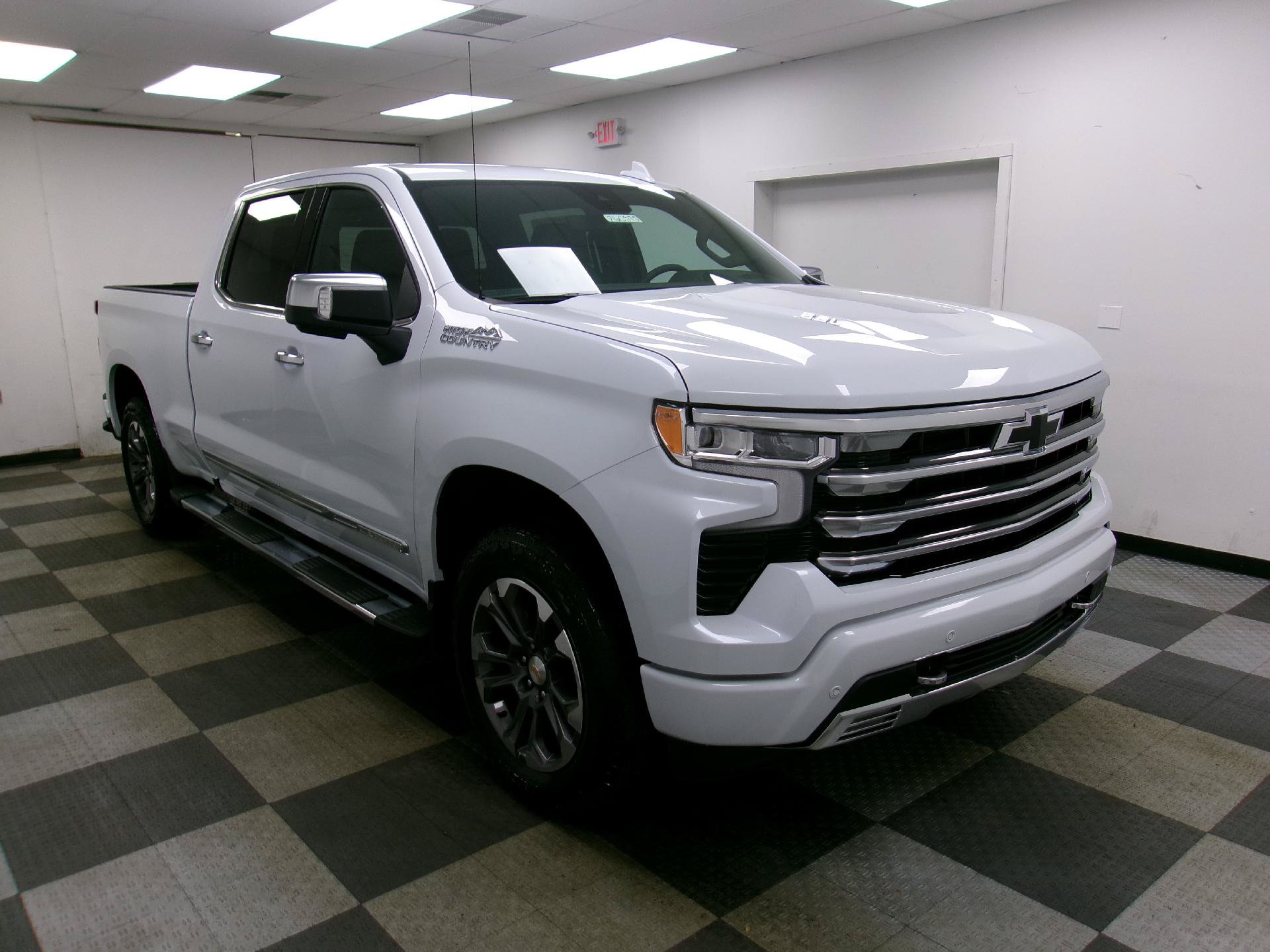 New 2026 Chevrolet Silverado 1500 High Country w/ Technology Package AWD/4WD image 15