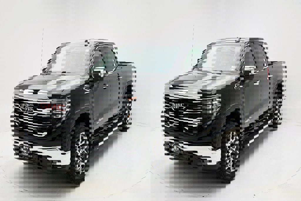 Used 2023 GMC Sierra 1500 SLT w/ X31 Off-Road Package image 4