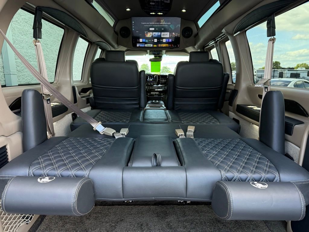 New 2025 GMC Savana 2500 w/ Driver Convenience Package image 6