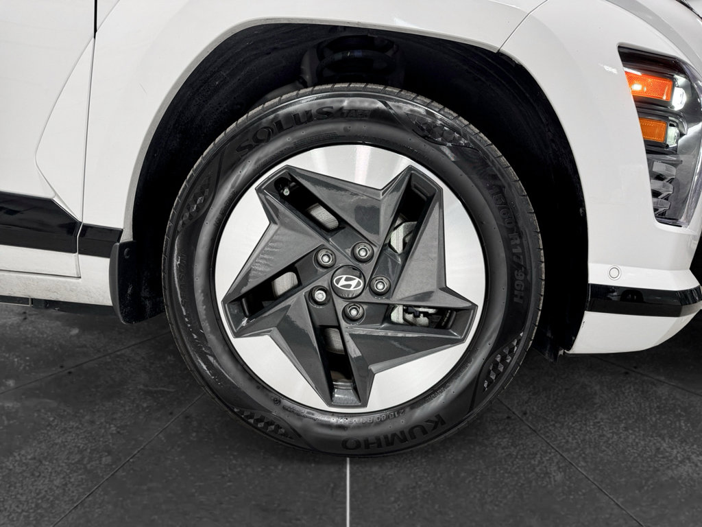 Used 2024 Hyundai Kona Limited FWD image 36