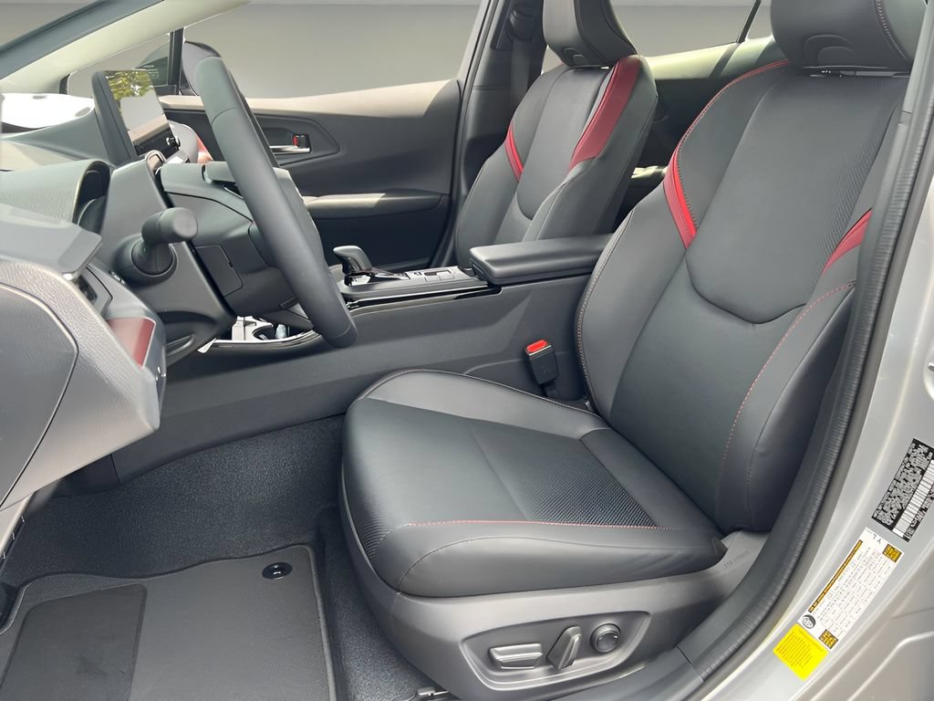 New 2026 Toyota Prius Plug-In Hybrid FWD image 11