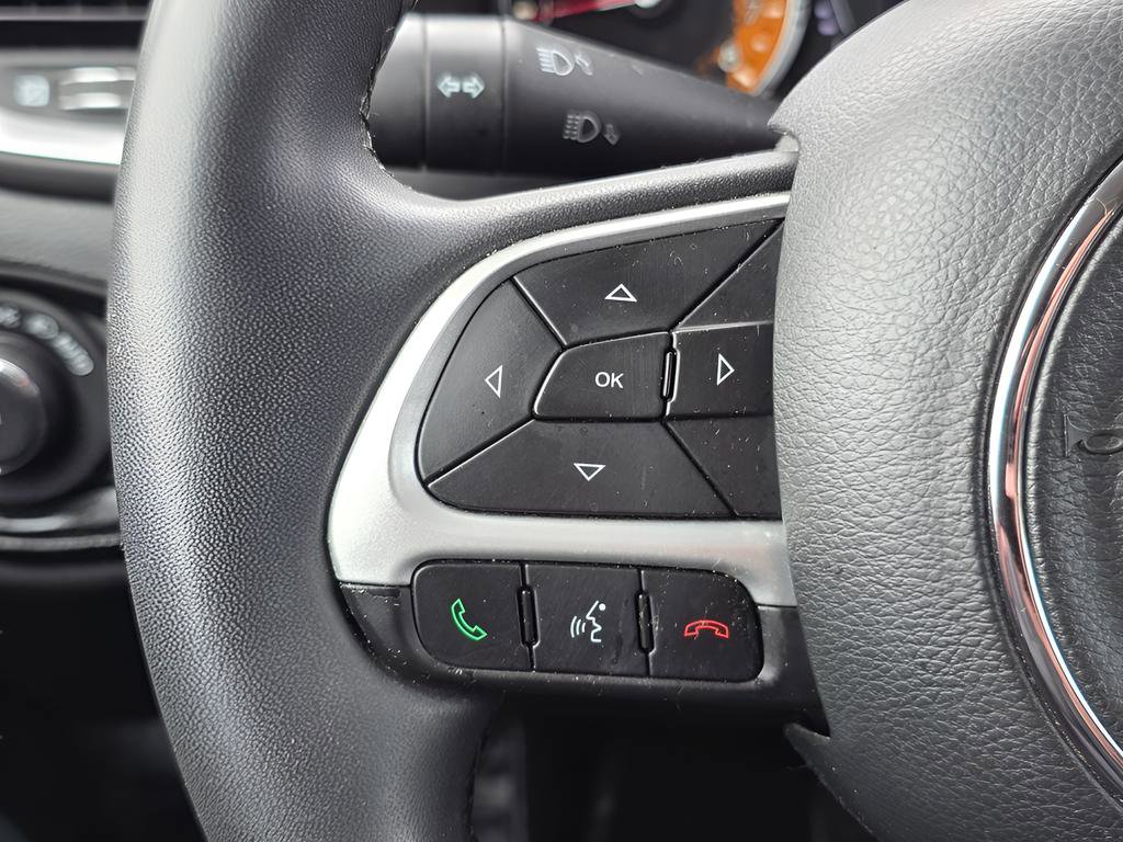 Used 2018 Jeep Renegade Latitude image 25