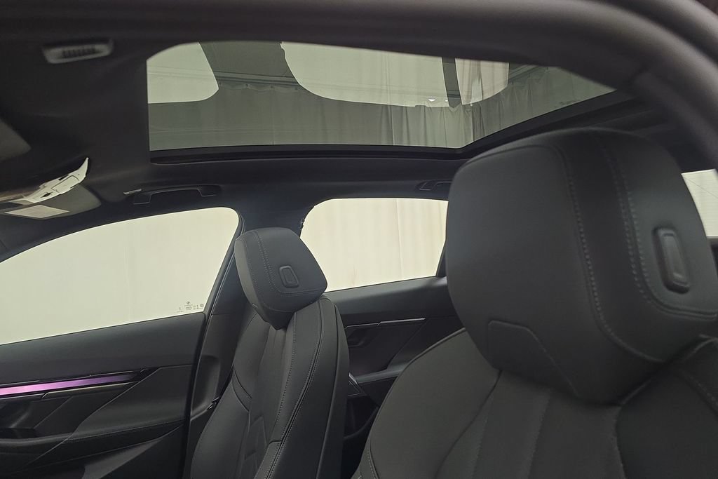 New 2027 BMW 550e xDrive AWD/4WD image 24