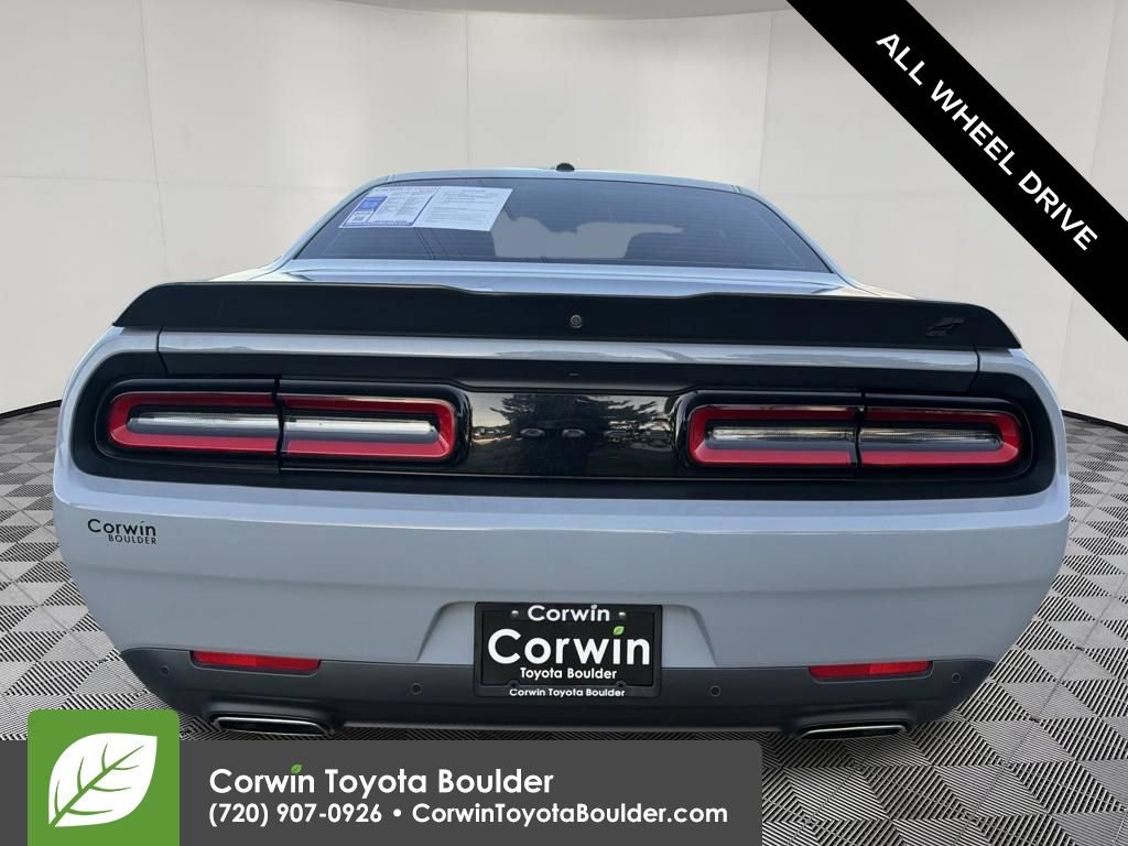 Used 2022 Dodge Challenger SXT w/ Driver Convenience Group AWD/4WD image 6