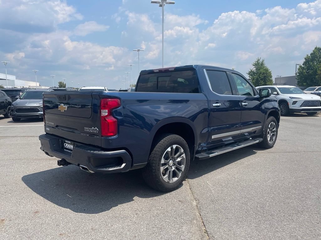 Used 2022 Chevrolet Silverado 1500 High Country w/ High Country Premium Package AWD/4WD image 7