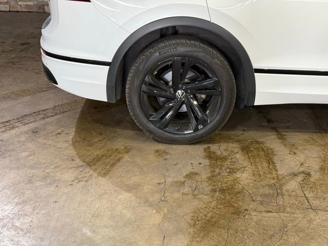 Used 2024 Volkswagen Tiguan SE R-Line image 6