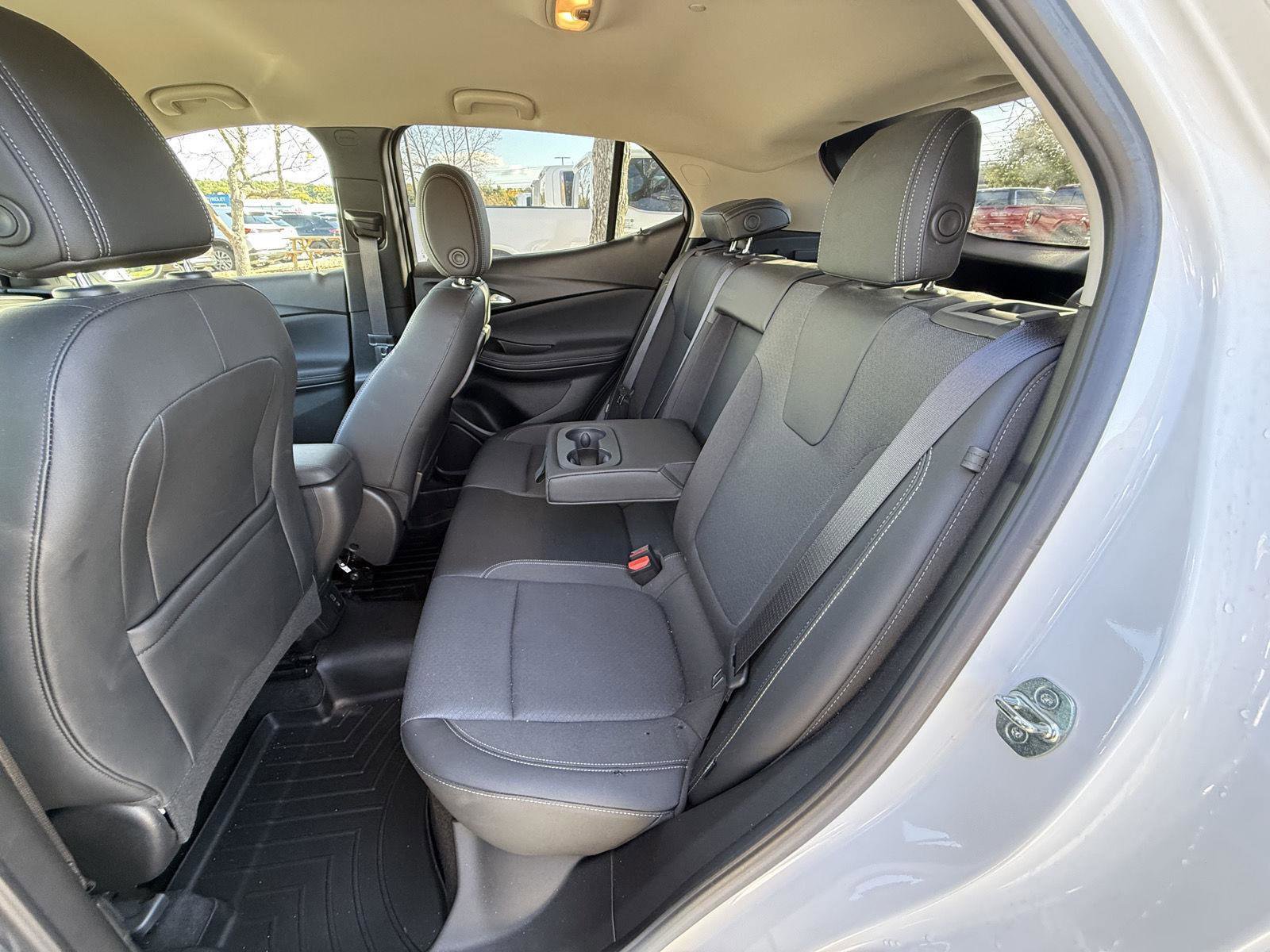 Used 2022 Buick Encore GX Select image 11