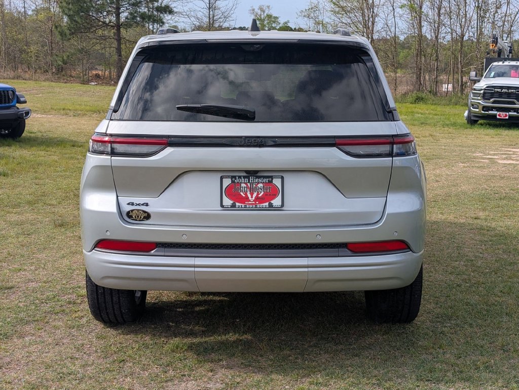 New 2026 Jeep Grand Cherokee Limited AWD/4WD image 6