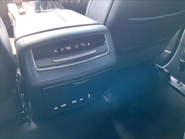 Used 2023 Cadillac Escalade ESV V AWD/4WD image 25