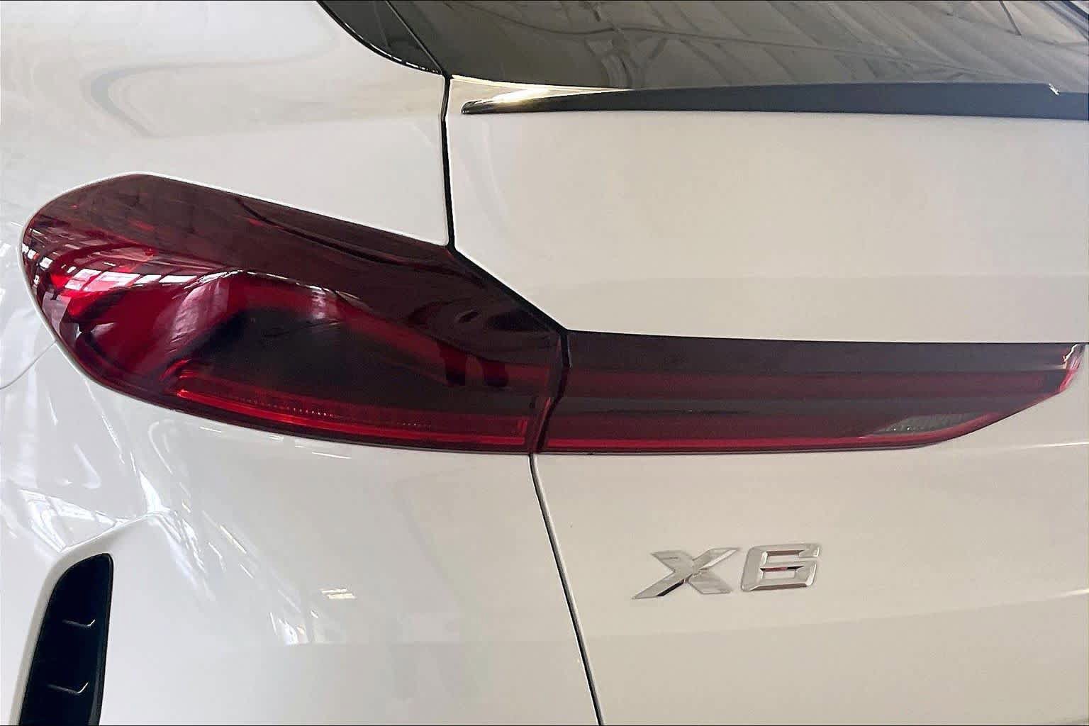 New 2027 BMW X6 xDrive40i w/ Premium Package AWD/4WD image 14