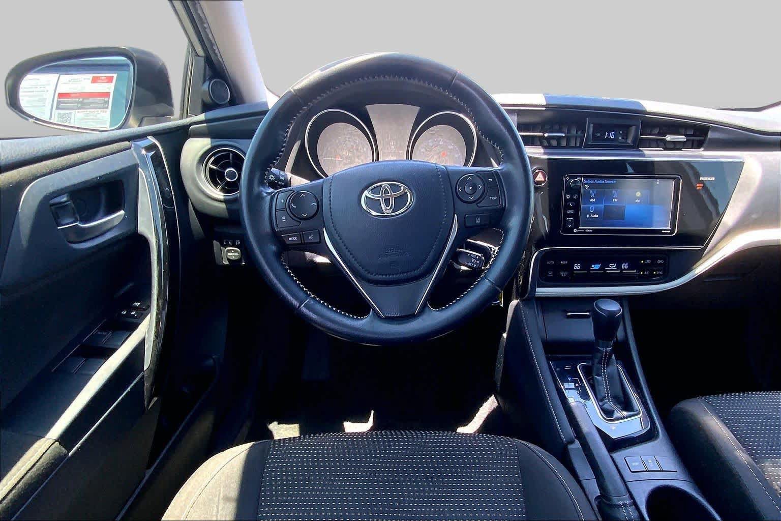 Used 2018 Toyota Corolla iM FWD image 6