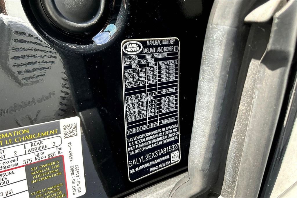 Certified 2026 Land Rover Range Rover Velar Dynamic SE AWD/4WD image 17