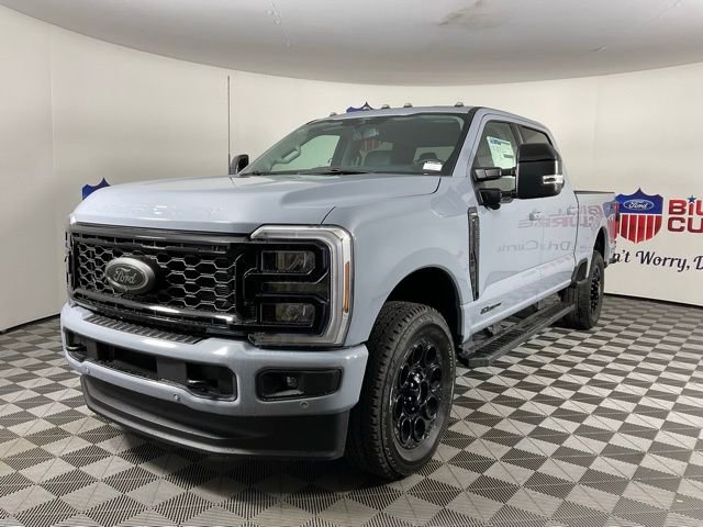 New 2026 Ford F250 Lariat w/ Black Appearance Package image 7