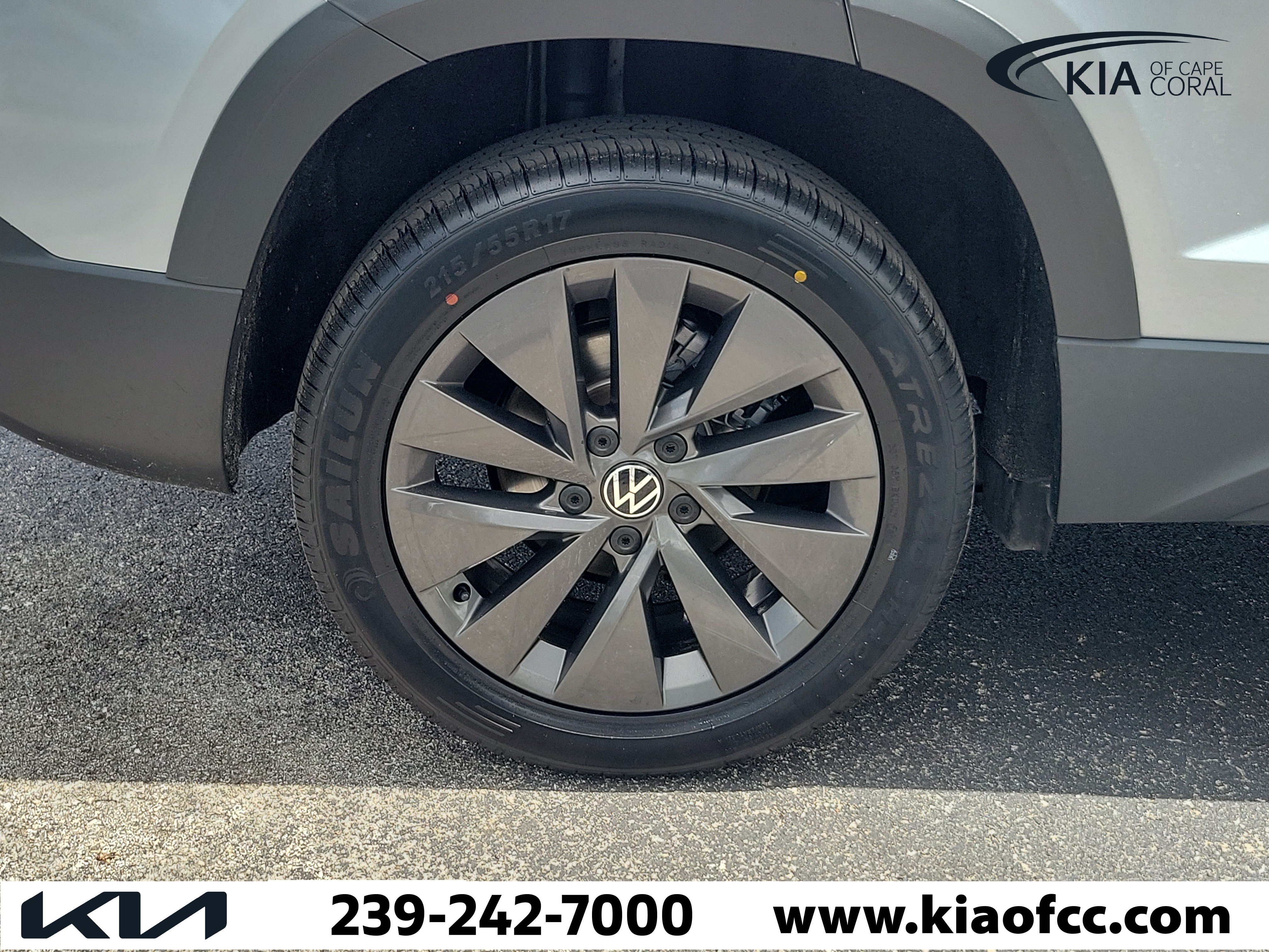 Used 2024 Volkswagen Taos S FWD image 9