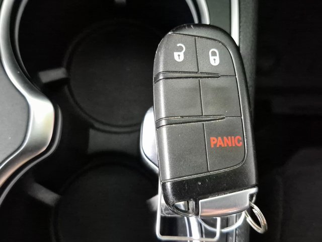 Used 2020 Dodge Durango SXT image 28