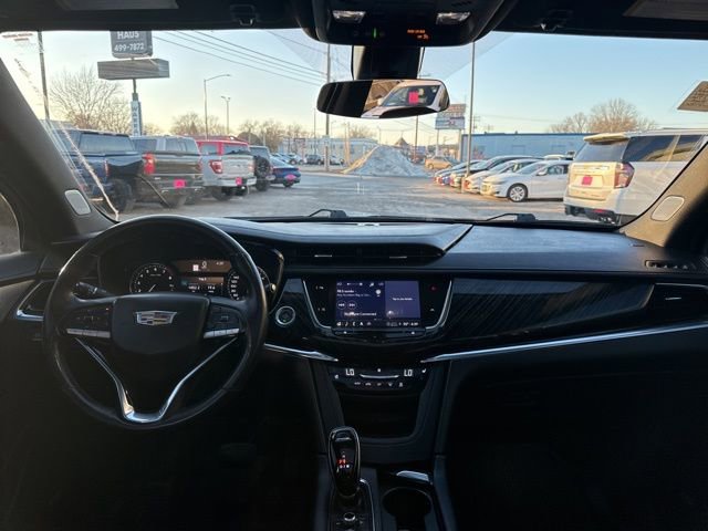 Used 2022 Cadillac XT6 Premium Luxury w/ LPO, Floor Liner Package image 15