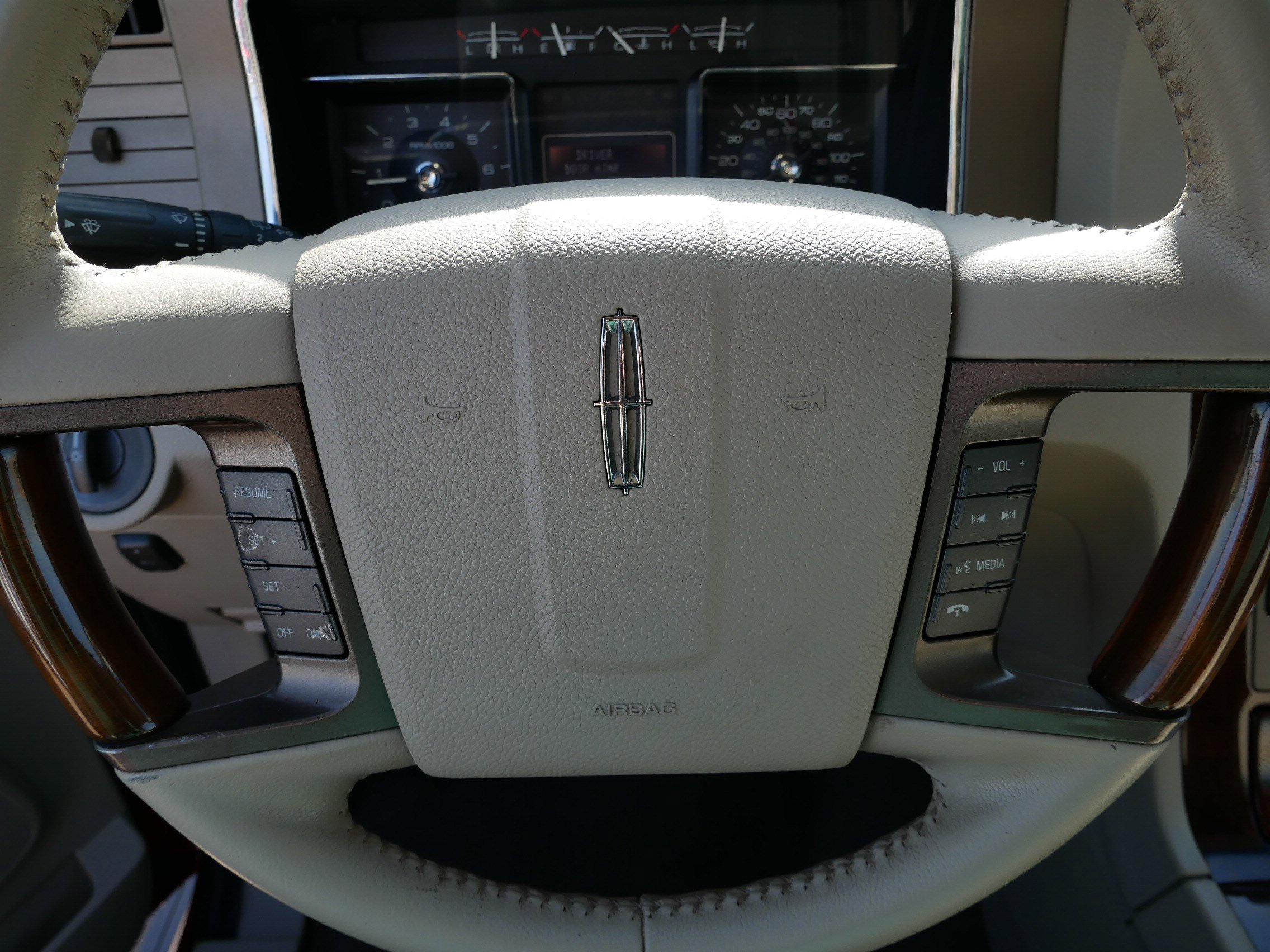 Used 2014 Lincoln Navigator 4WD image 29