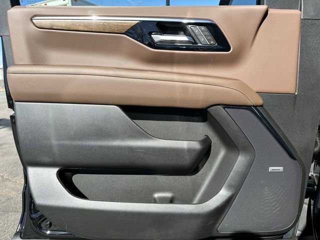 New 2026 Chevrolet Tahoe High Country w/ Sun And Tow Package image 23
