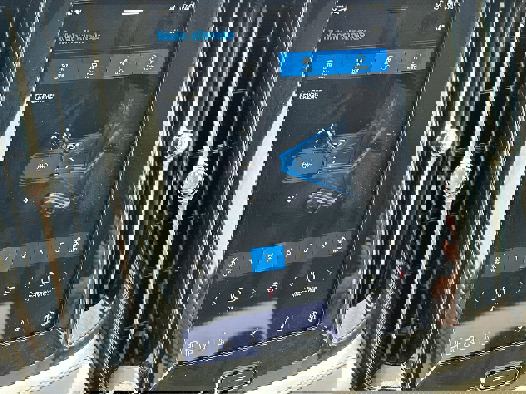 Used 2024 Volvo S60 B5 Core image 18