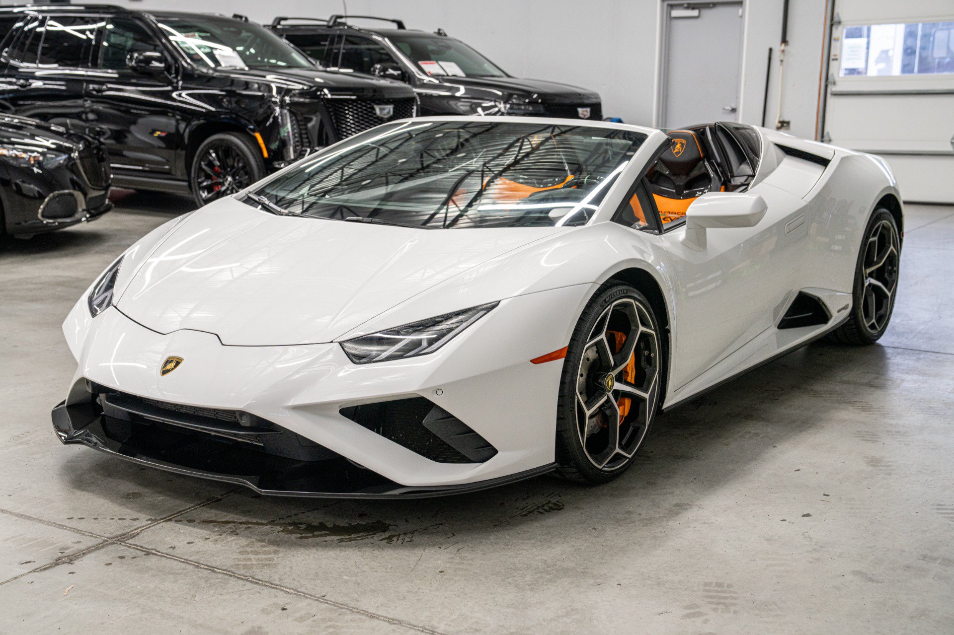 Used 2020 Lamborghini Huracan EVO RWD image 5