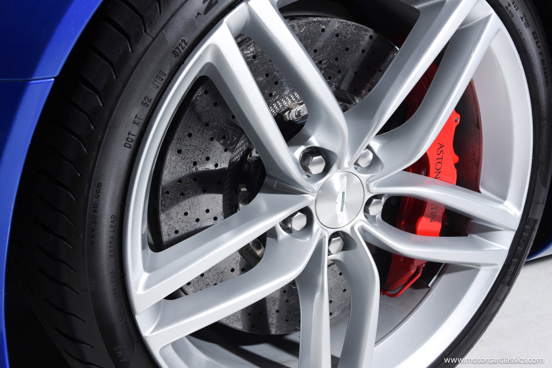 Used 2014 Aston Martin DB9 Volante image 30