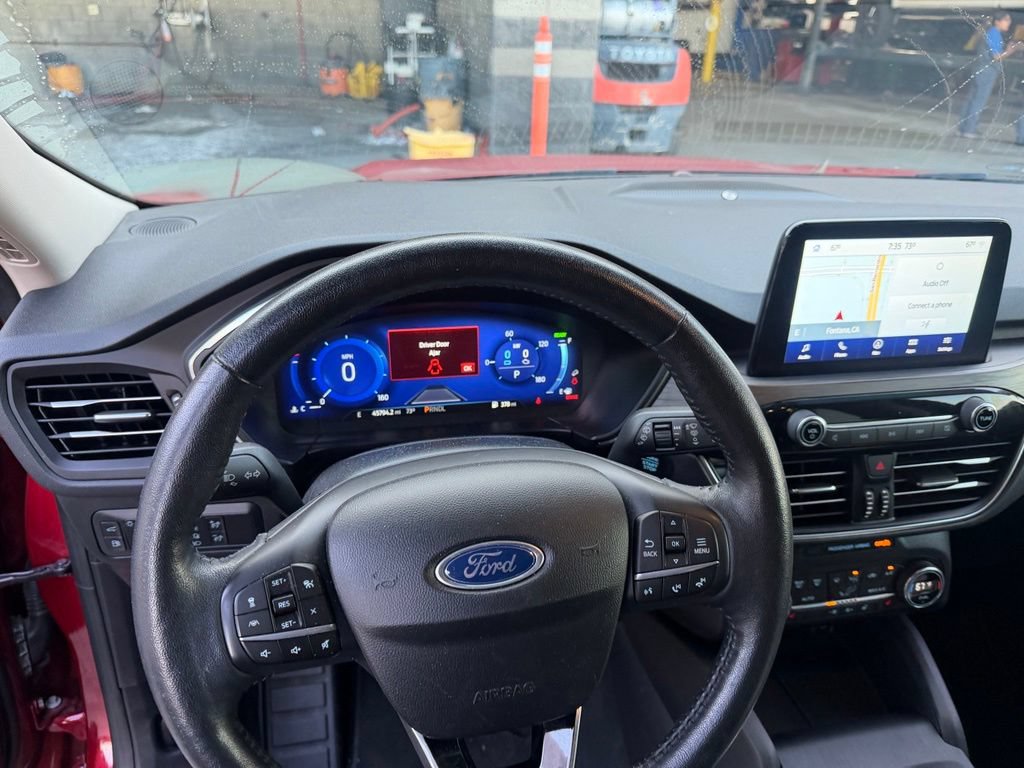 Used 2020 Ford Escape Titanium FWD image 5