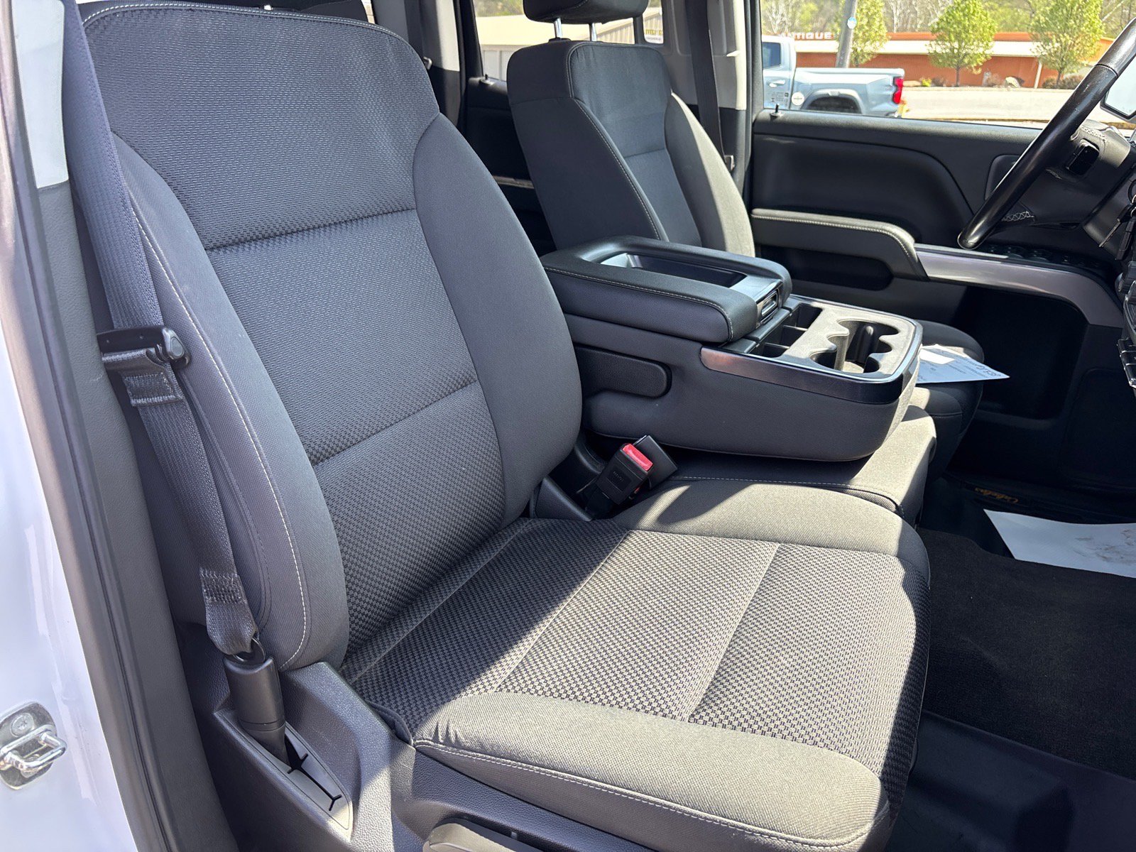 Used 2018 Chevrolet Silverado 1500 LT w/ All Star Edition AWD/4WD image 18