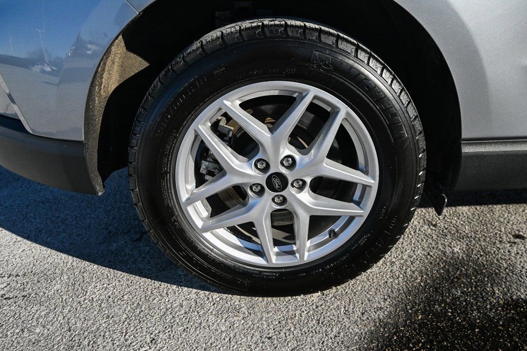 Used 2024 Ford Edge SEL w/ Convenience Package image 14