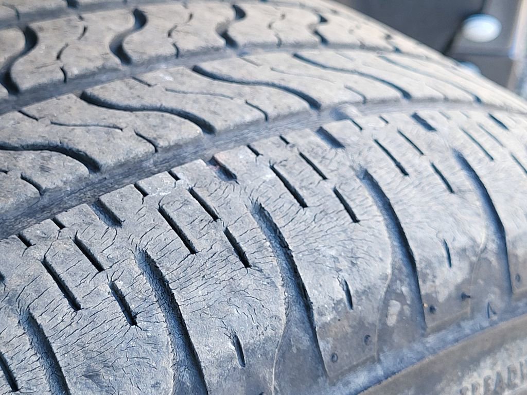 Used 2013 Dodge Charger SE w/ Connectivity Group image 11