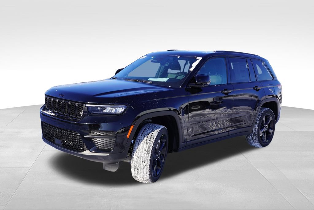 New 2025 Jeep Grand Cherokee Altitude image 7