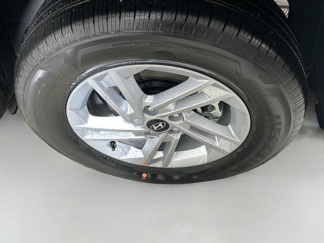 Used 2026 Hyundai Tucson SE AWD/4WD image 19