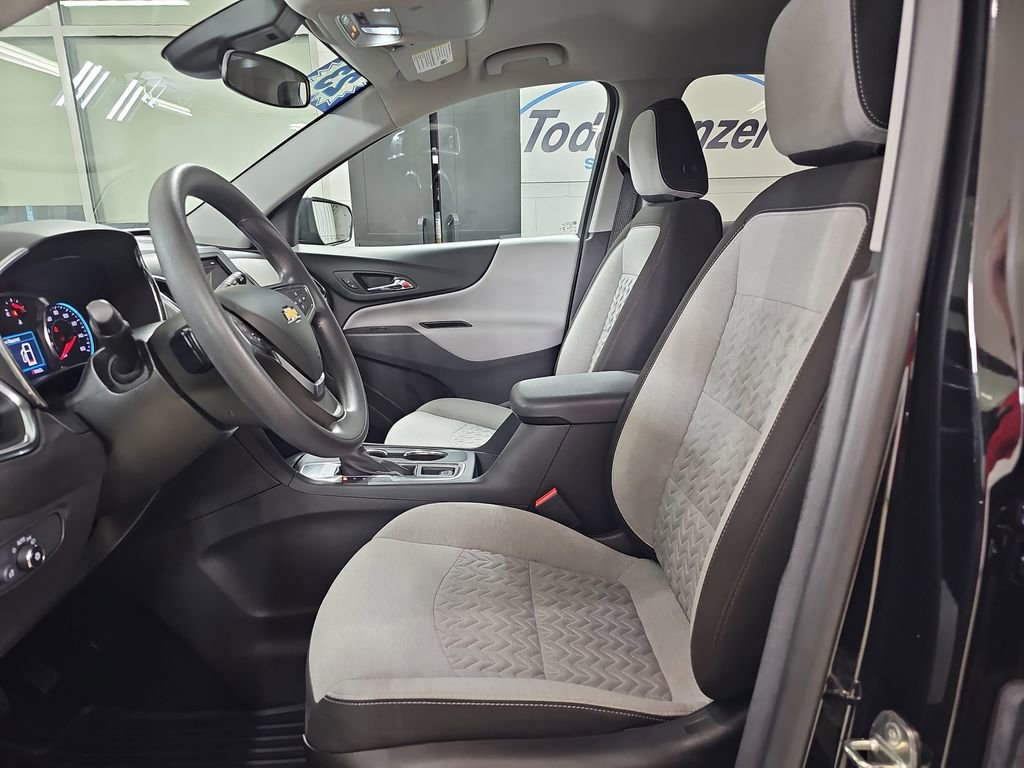 Certified 2023 Chevrolet Equinox LS w/ LS Convenience Package image 18