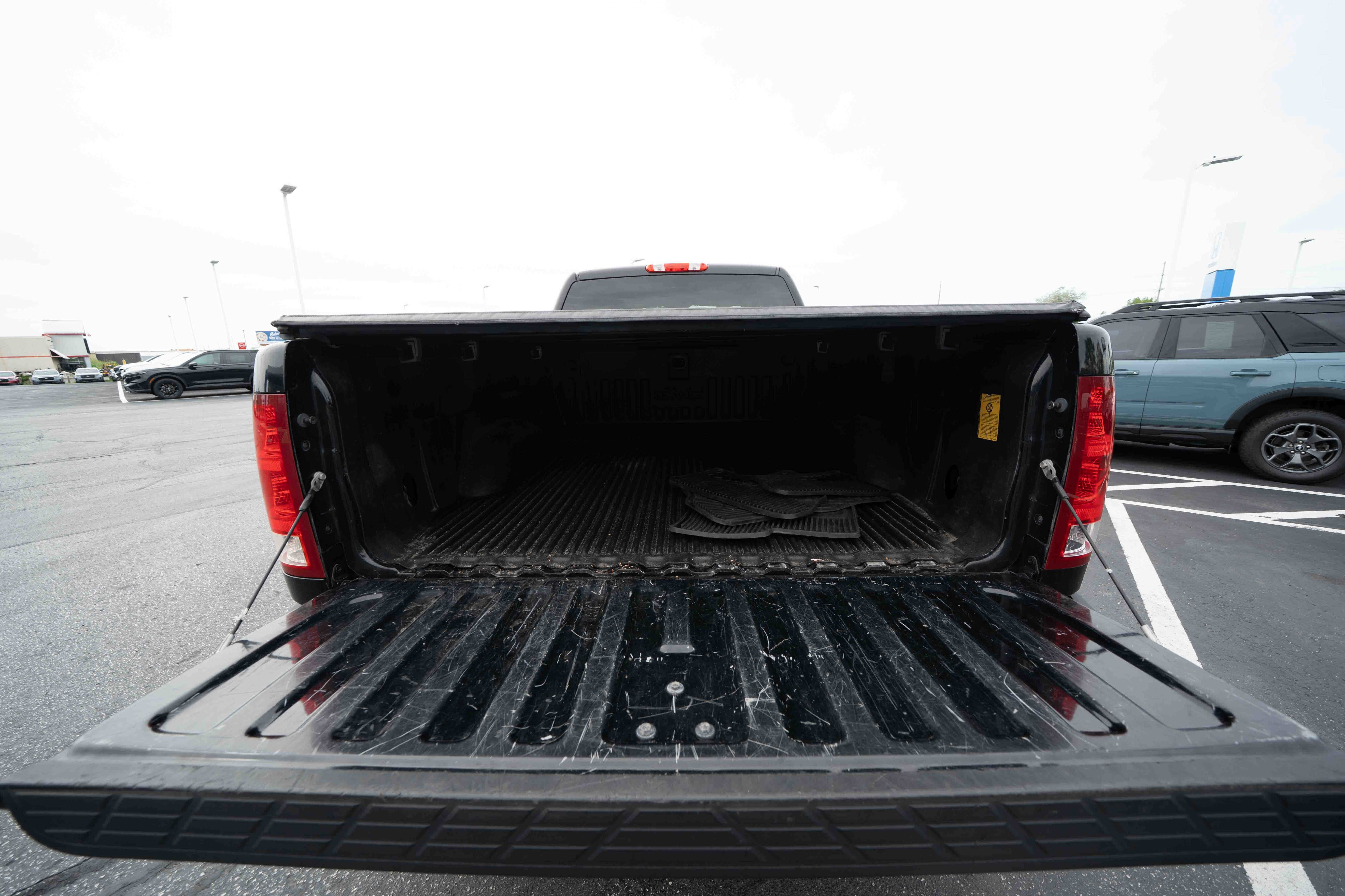 Used 2011 GMC Sierra 1500 SLE w/ Power Tech Package AWD/4WD image 27