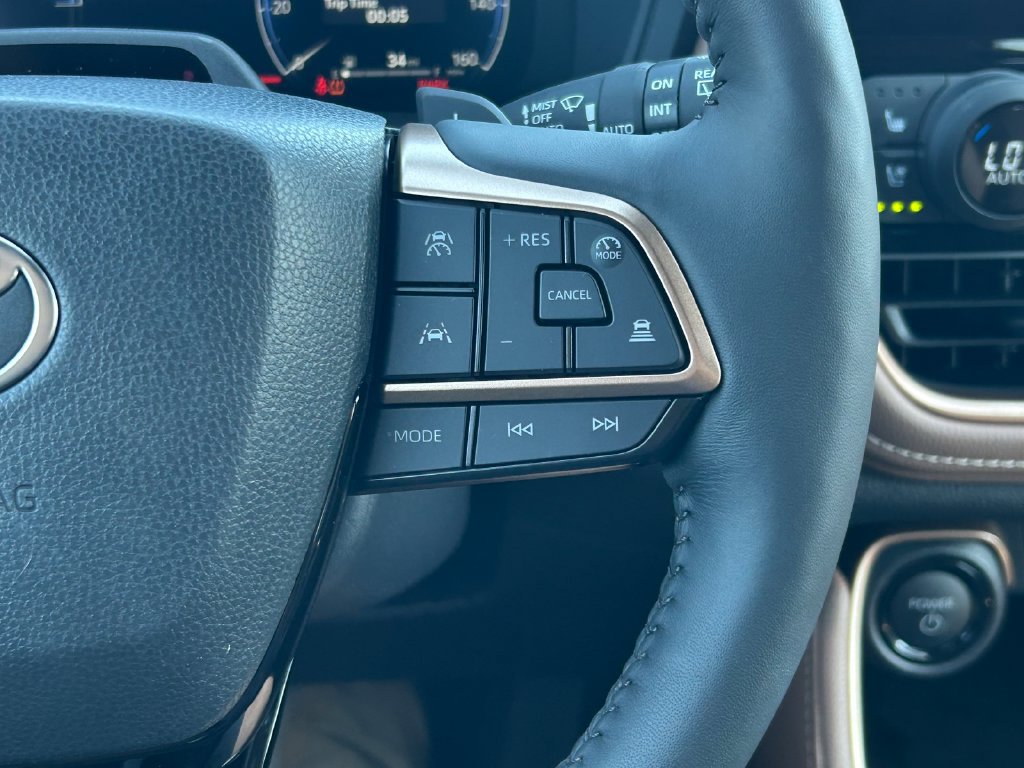 Certified 2026 Toyota Grand Highlander AWD Hybrid image 46