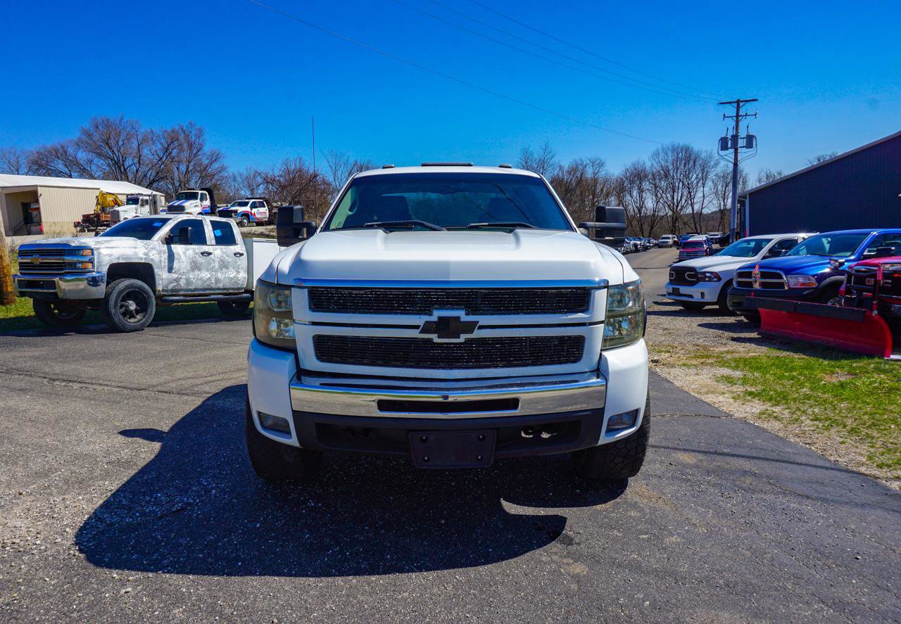 Used 2007 Chevrolet Silverado 2500 LT w/ Suspension Package, Off-Road image 8