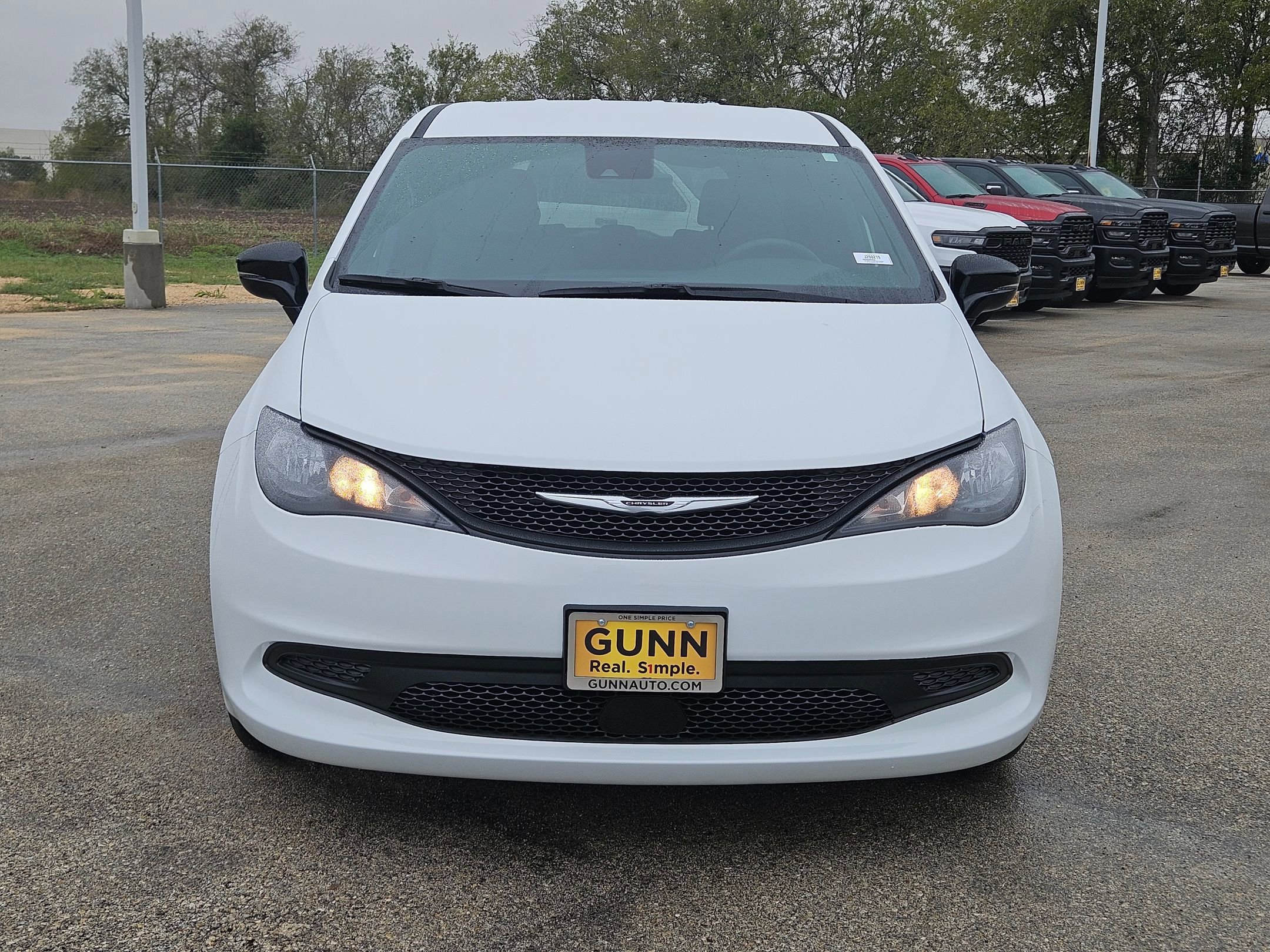 New 2026 Chrysler Voyager LX image 8